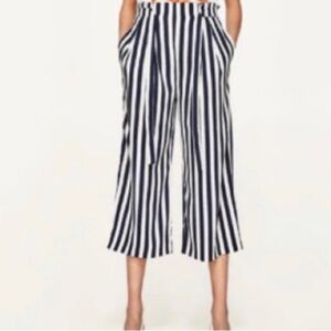 Zara Basic Navy Blue and White Striped, Wide Leg Culottes. Size S
